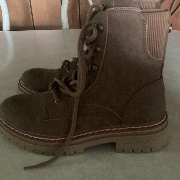 Pre loved Nautical hiking boots - Picture 8 of 11